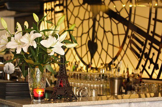 Claires kitchen at le Salon